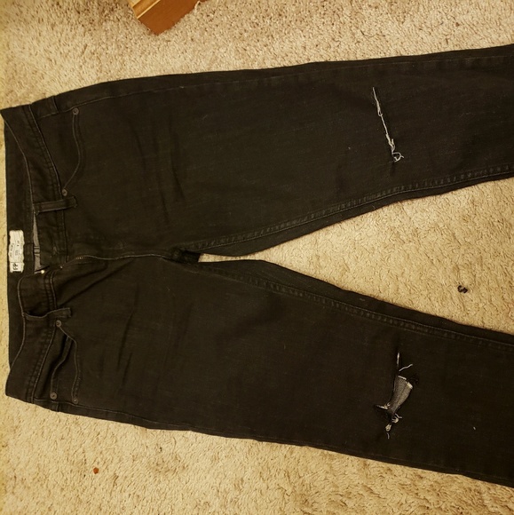 🚫SOLD🚫Free People Raw Edge Ankle Jeans - Picture 2 of 3